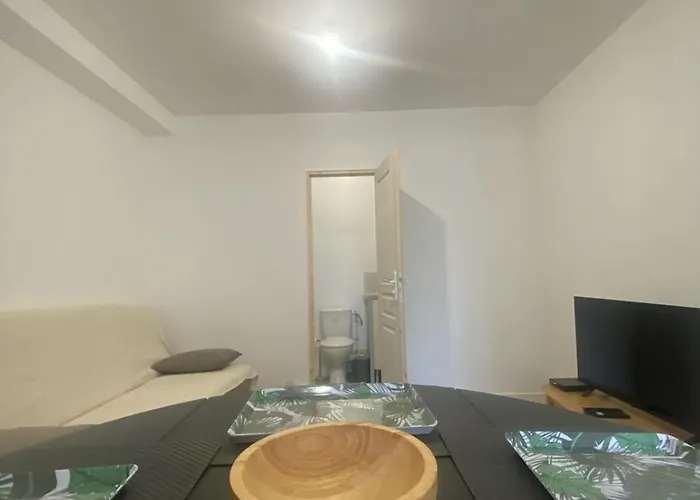 Cosy Et Equipe Lägenhet